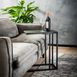 Zandgegoten laptoptafel