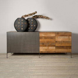 Dressoir van teakhout en metaal